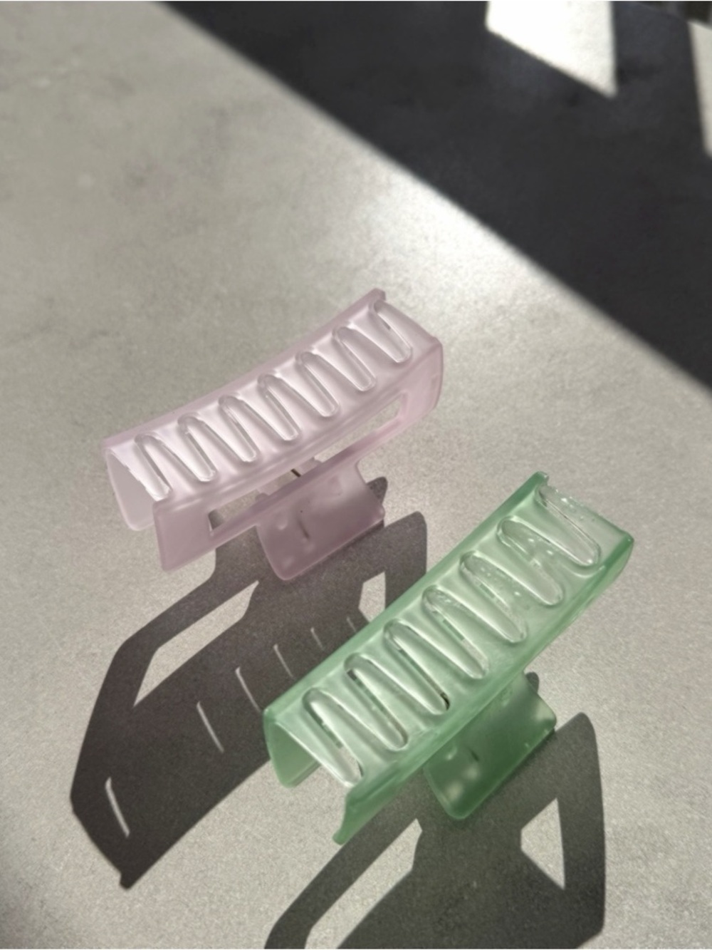 Set of Two Matte Pastel Hair Claws - Pink & Green